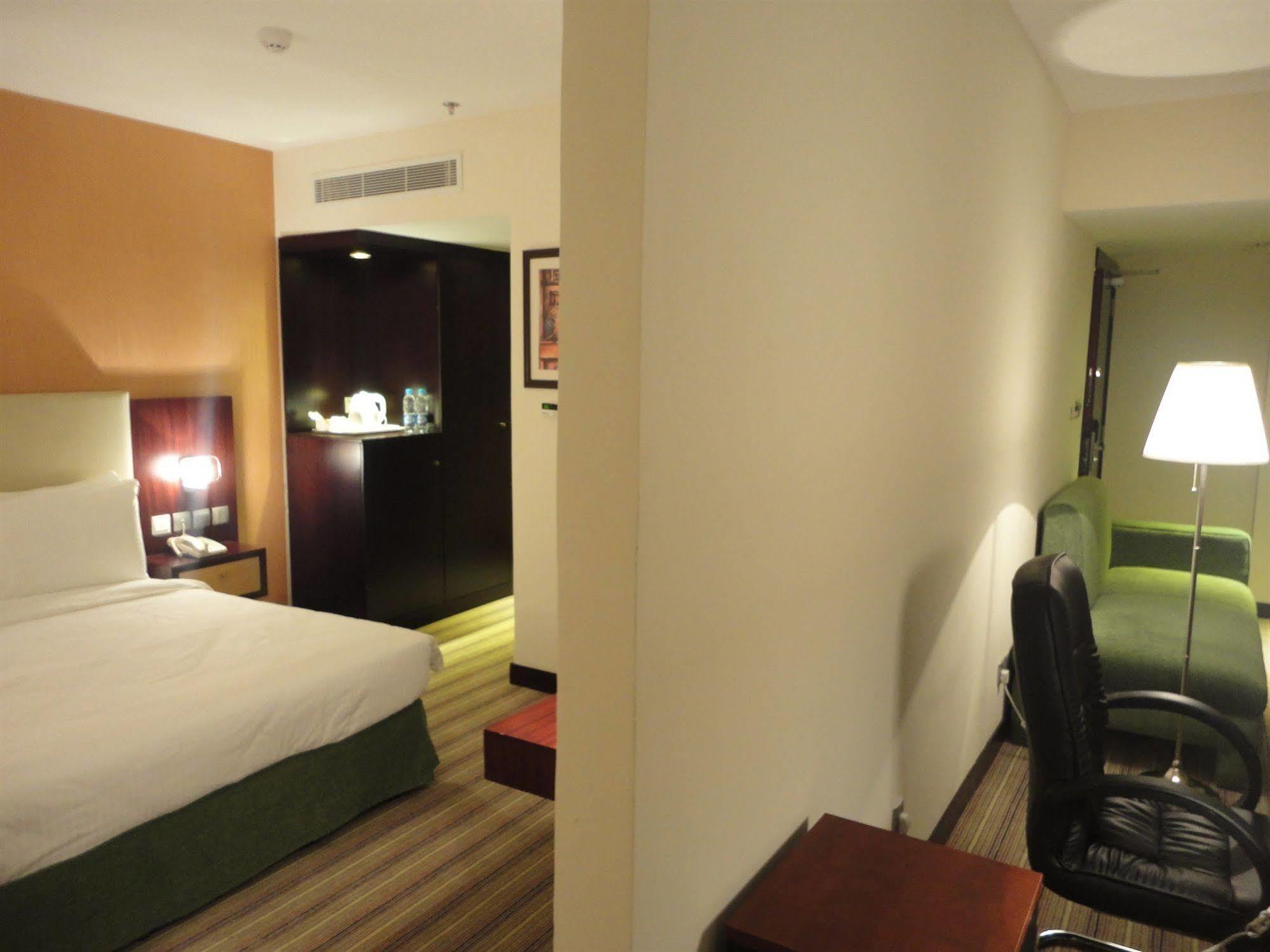 Days Olaya Hotel Rijad Zewnętrze zdjęcie