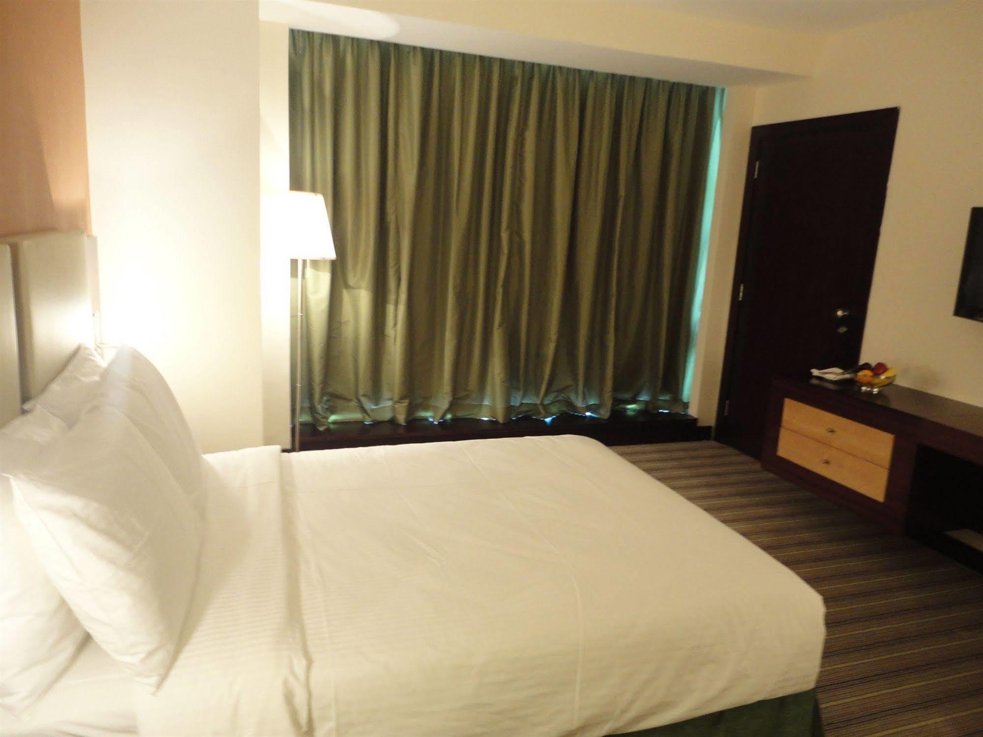 Days Olaya Hotel Rijad Zewnętrze zdjęcie