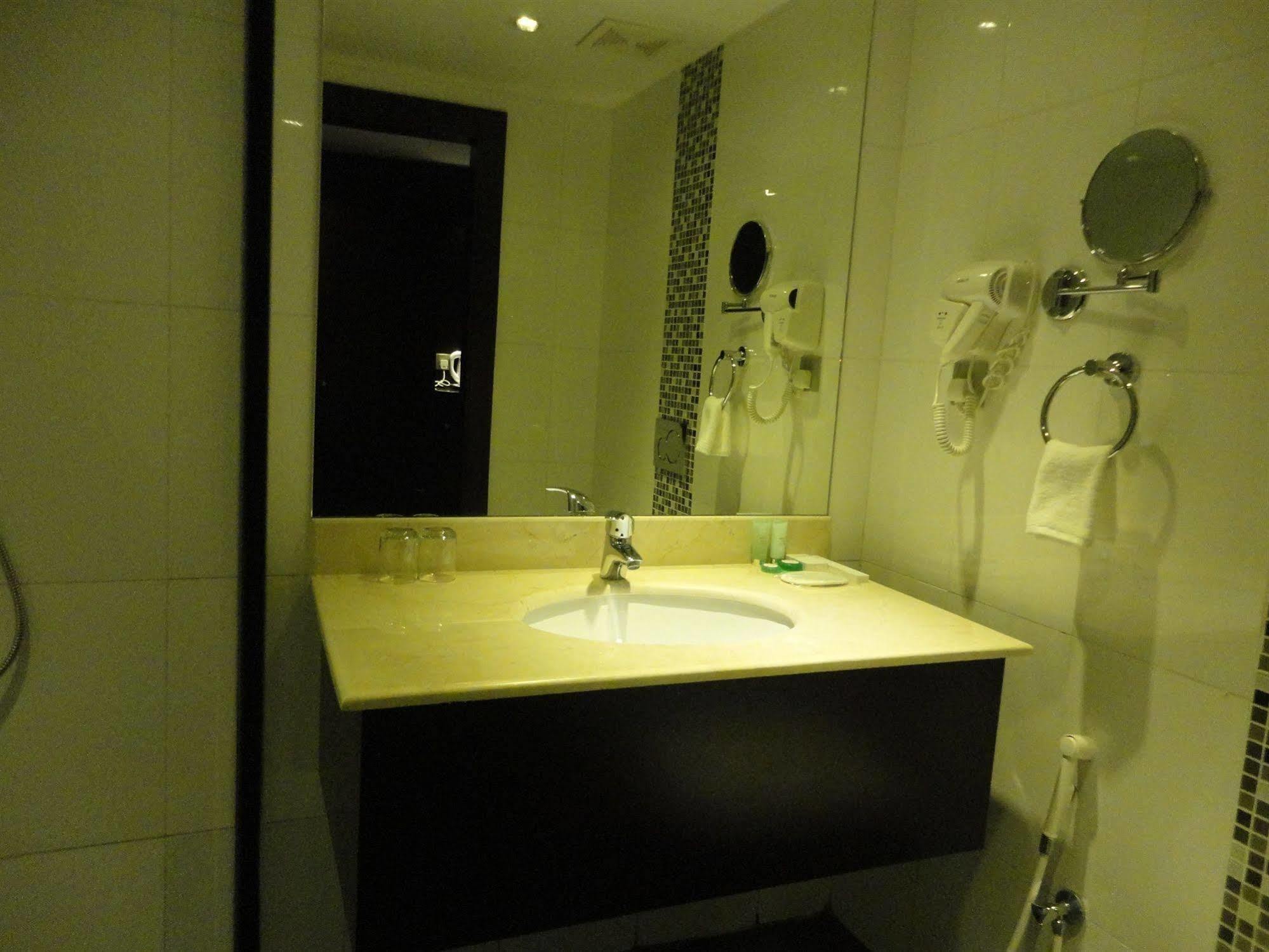 Days Olaya Hotel Rijad Zewnętrze zdjęcie